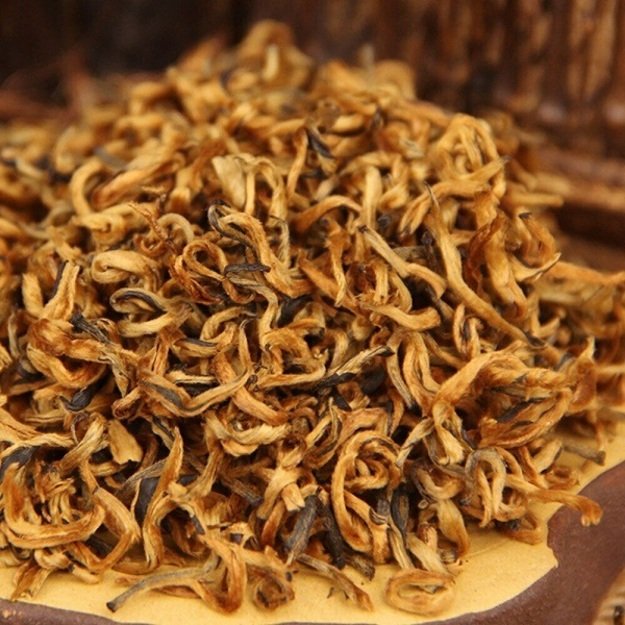 DIAN HONG (HONEY BUD) juodoji arbata (100 g.)