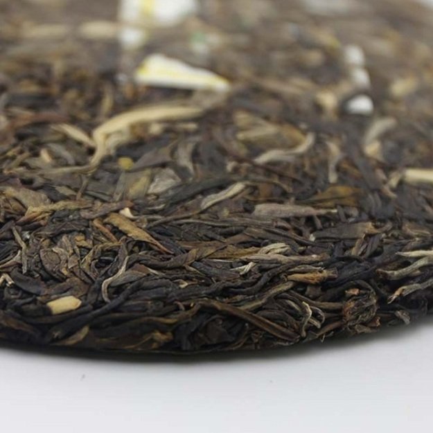 Raw Pu-Erh (YI PIN TANG / 2017 m.) arbata (357 g.)