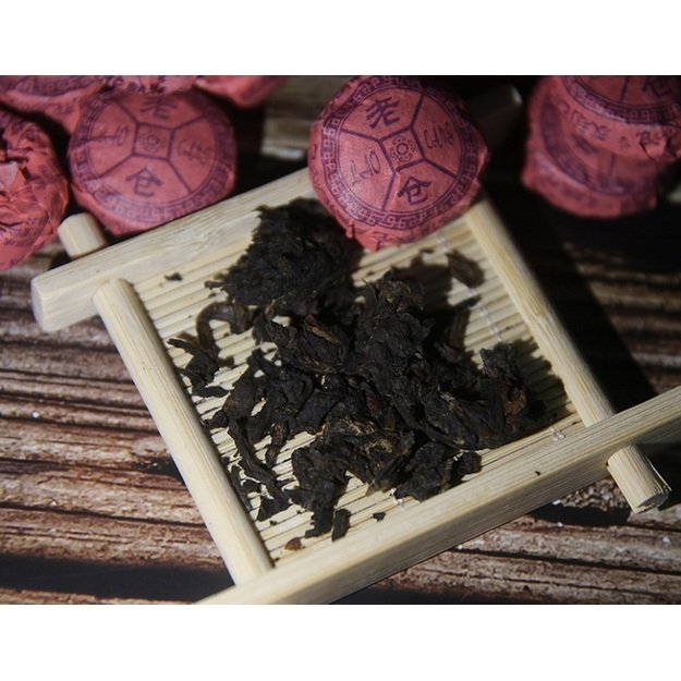 Ripe Pu-Erh (su ROŽIŲ ŽIEDAIS / 2015 m.) arbata