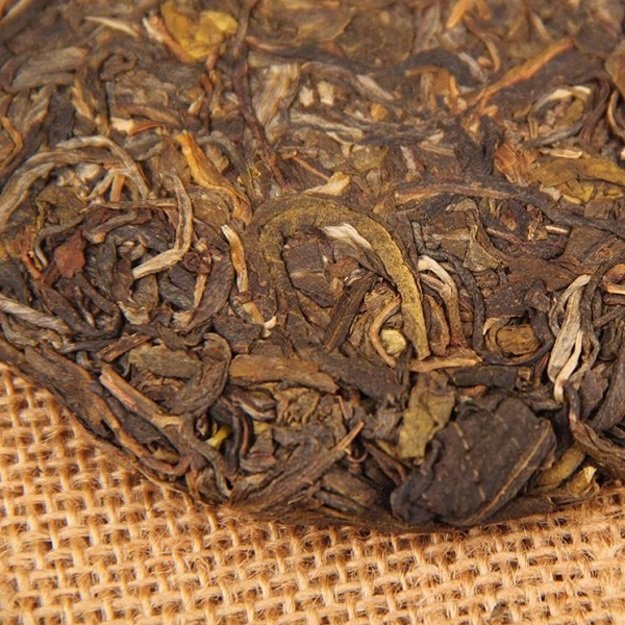 Raw Pu-Erh (QI ZI BING / 2014 m.) arbata (100 g.)