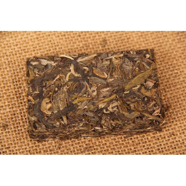 Raw Pu-Erh (PLATINUM BRICK / 2013, 2015 m.) arbata (55 g.)