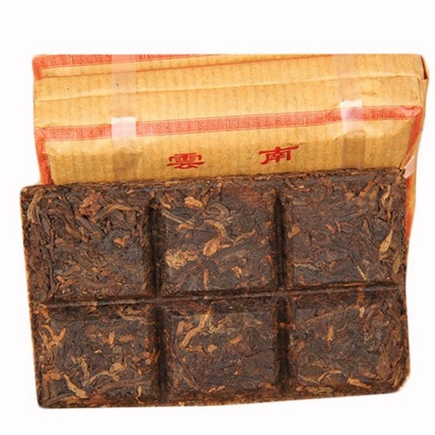 Ripe Pu-Erh (DE HONG / 2018, 2013, 2010 m.) arbata (50 g.)