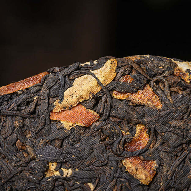 Ripe Pu-Erh (su APELSINO ŽIEVELE / 2024 m.) arbata (357 g.)