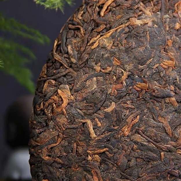 Ripe Pu-Erh (Menghai Classic: 7572 / 2010 m.) arbata (357 g.)