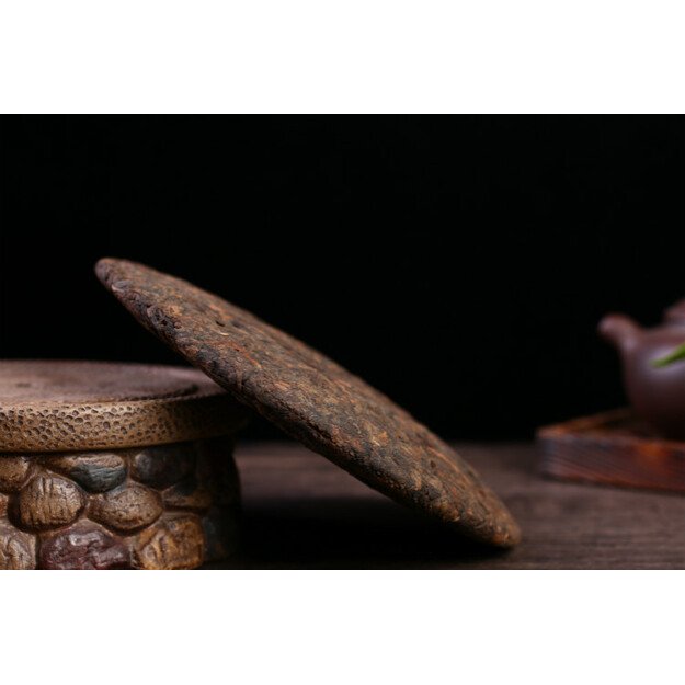Ripe Pu-Erh (TONG QING HAO / 2024 m.) arbata (357 g.)